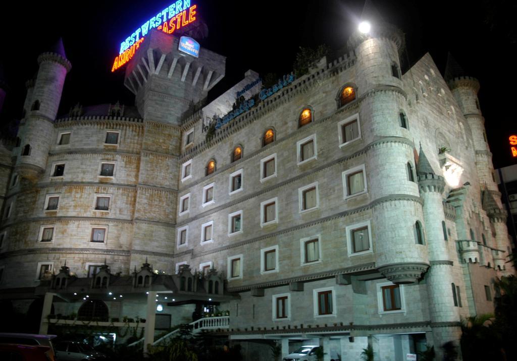 Best Western Amrutha Castle Гайдарабад Екстер'єр фото