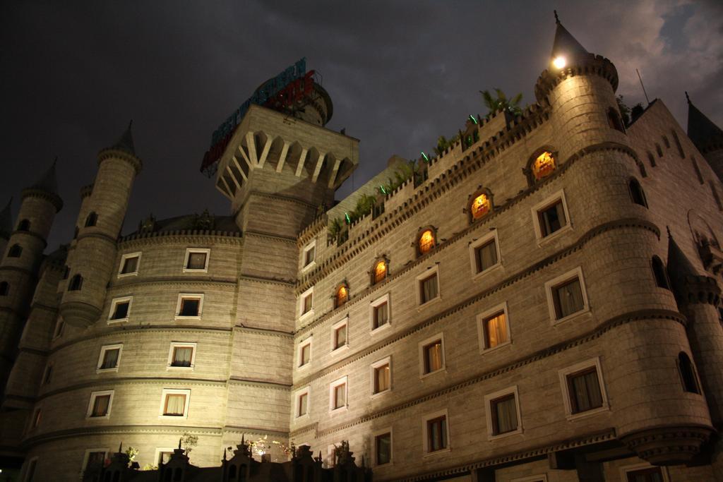 Best Western Amrutha Castle Гайдарабад Екстер'єр фото